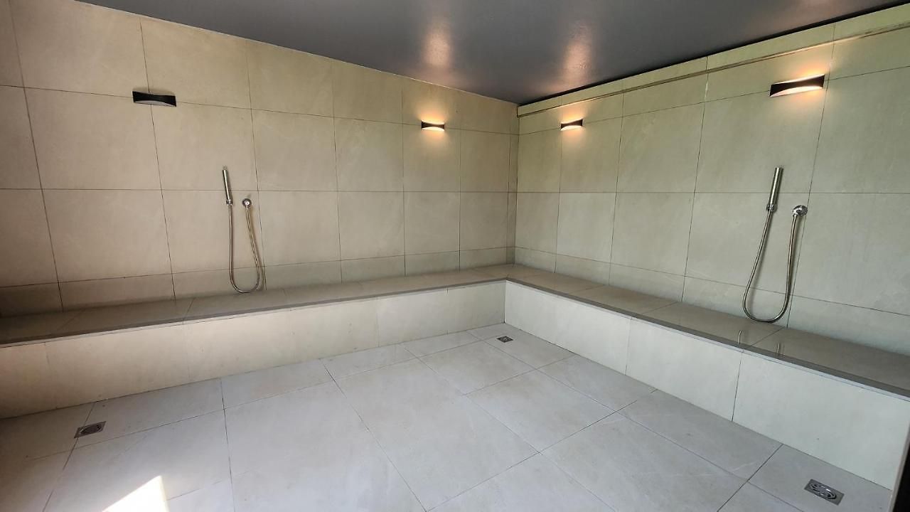 Apartamento En Morros Zoe Con Acceso Directo Al Mar En