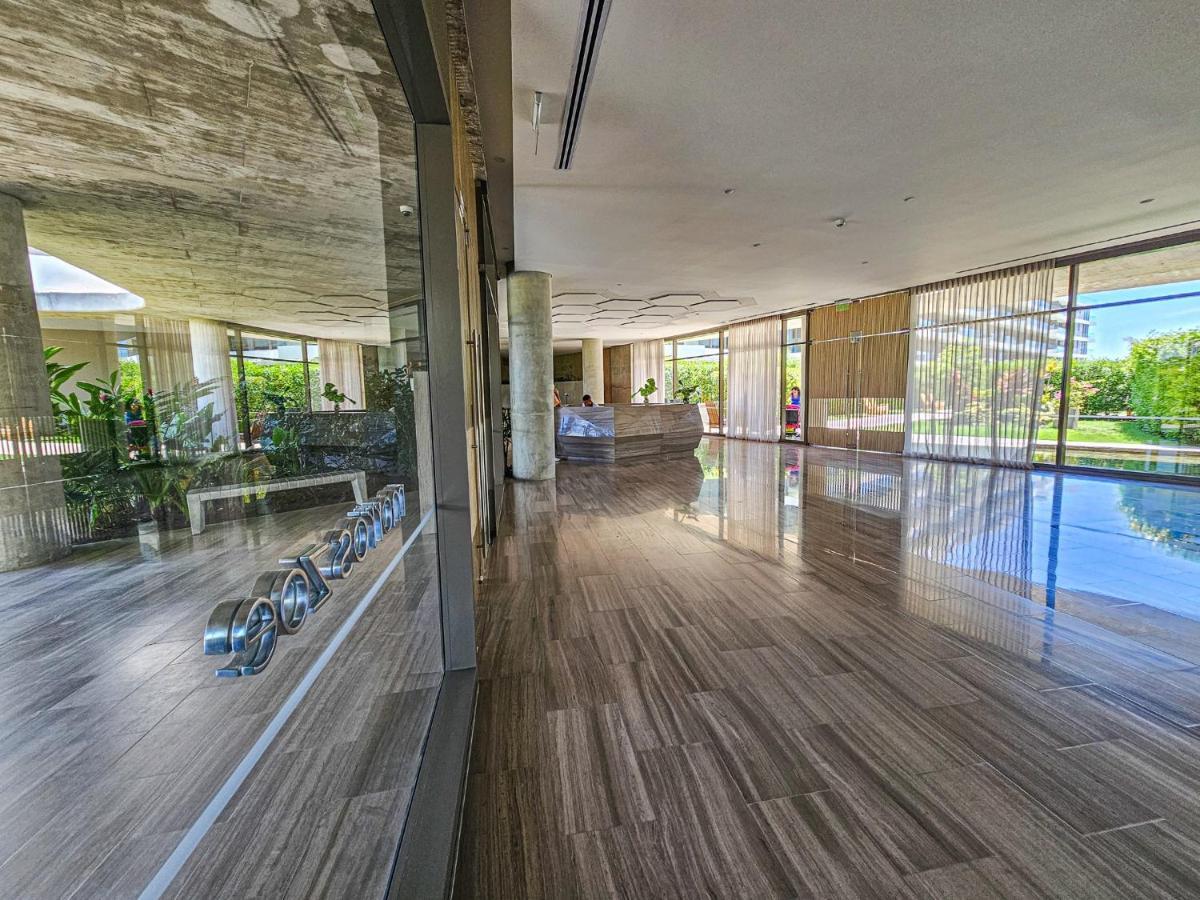 Apartamento En Morros Zoe Con Acceso Directo Al Mar En *